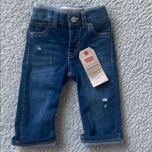 Infant levi’s size 12M
